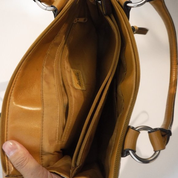faux leather tan handbag - Picture 5 of 5